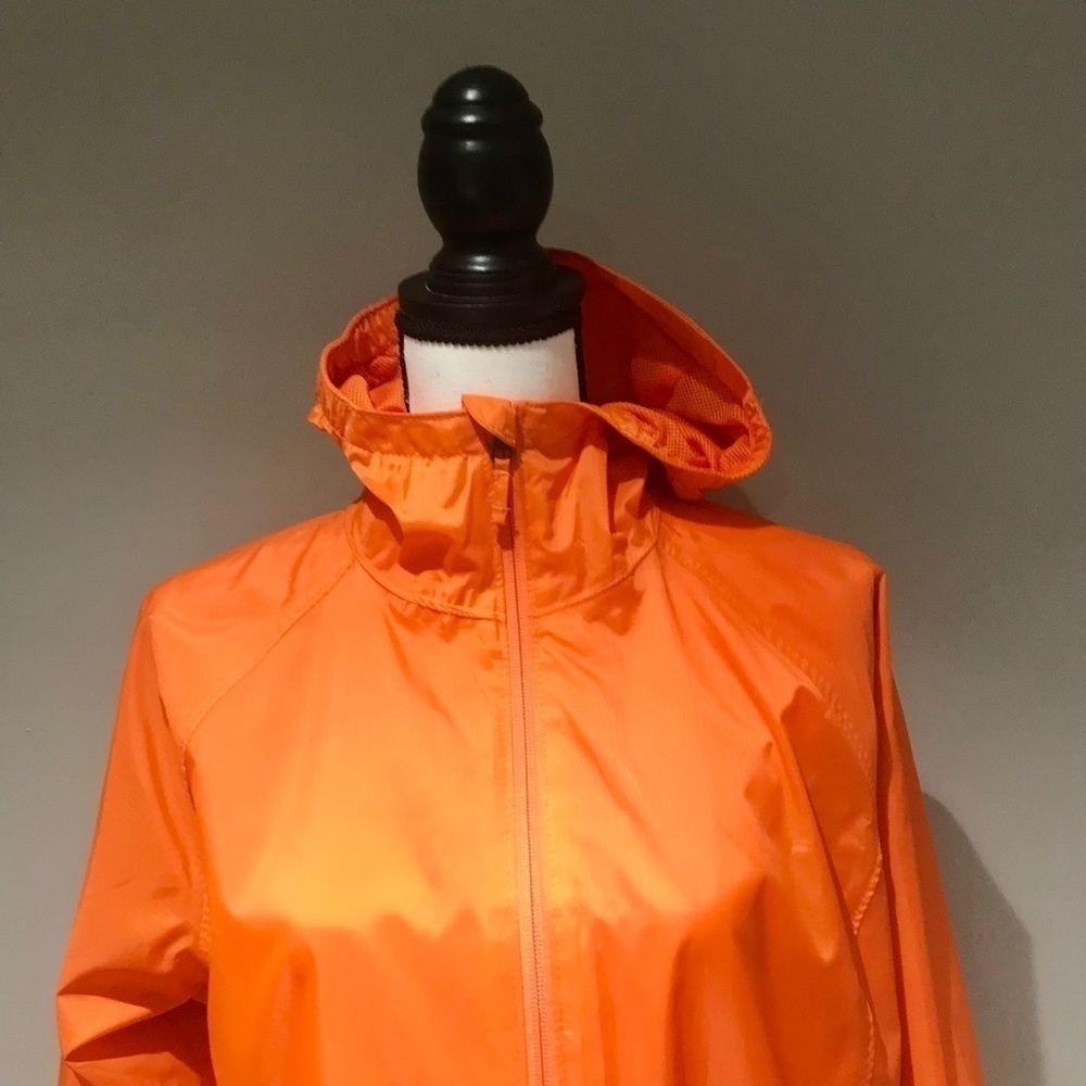 L.L. Bean Women's Misses Size M Reg Orange Stowaway Windbreaker Hooded Jacket - Picture 4 of 16